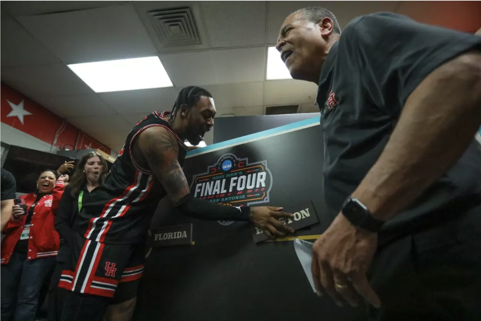 Houston basketball takes on Florida in national championship